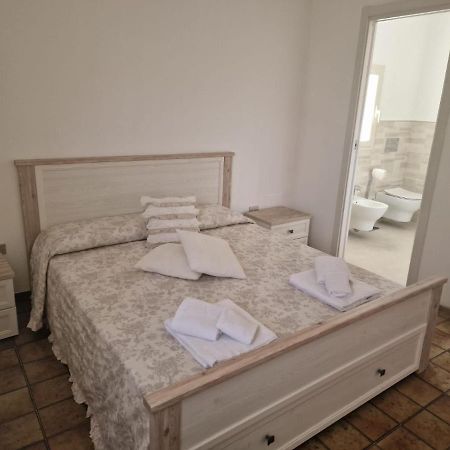 Claudia'S House Hotel Santa Teresa Gallura Kültér fotó