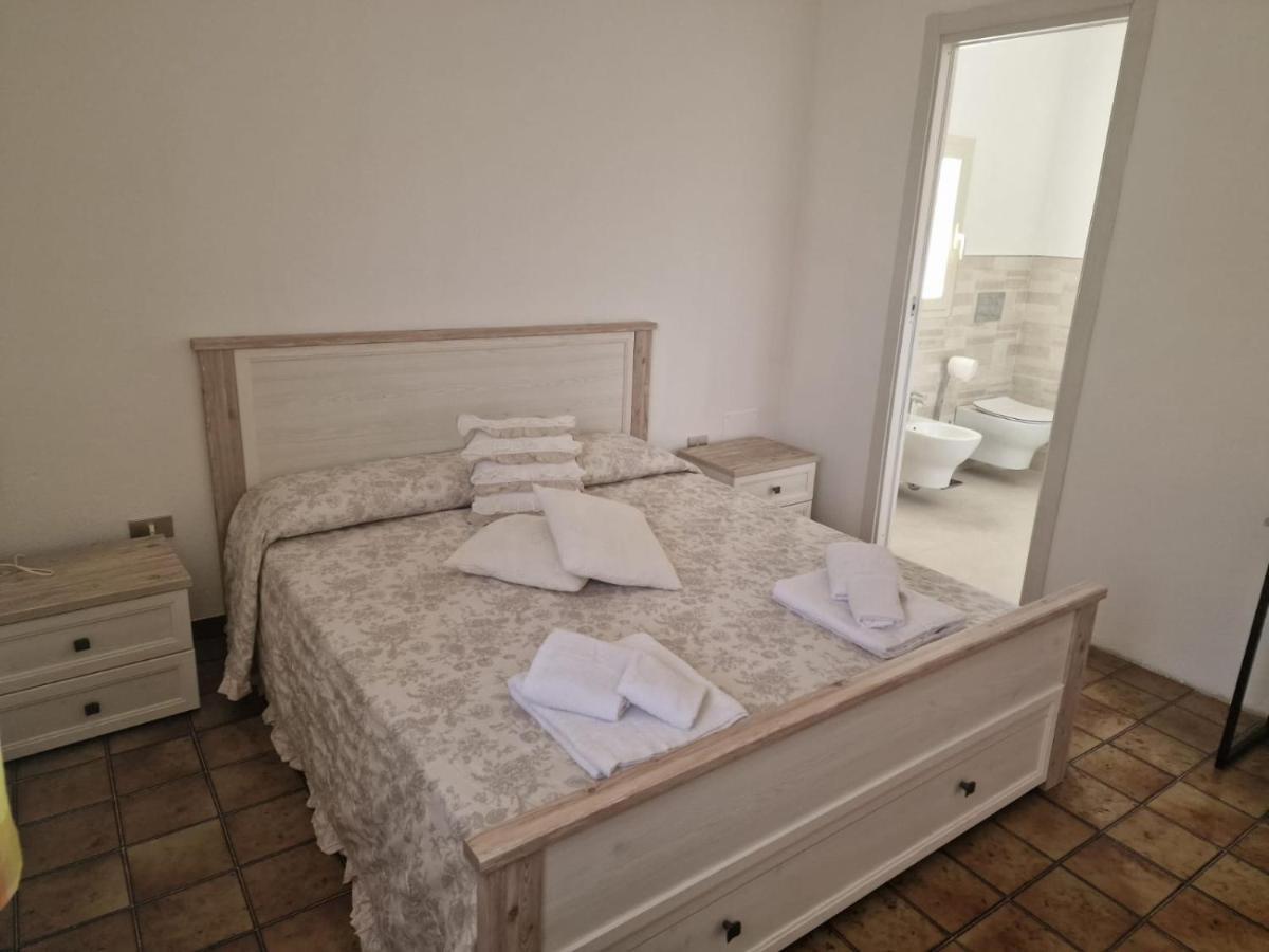 Claudia'S House Hotel Santa Teresa Gallura Kültér fotó