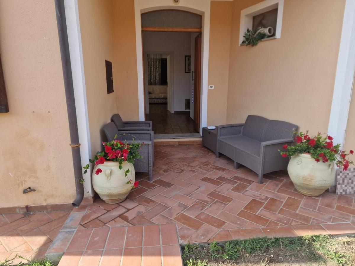 Claudia'S House Hotel Santa Teresa Gallura Kültér fotó